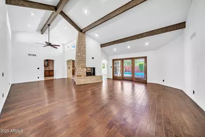 7351 E Keim Drive, Scottsdale, AZ 85250 - Photo 4