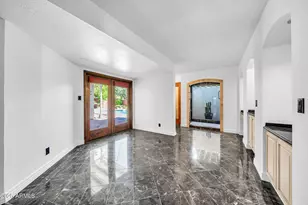 7351 E Keim Dr, Scottsdale, AZ 85250 - Photo 20