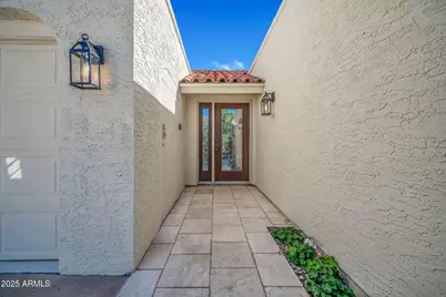 7351 E Keim Drive, Scottsdale, AZ 85250 - Photo 2