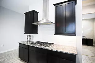 10549 W Albert Ln W, Peoria, AZ 85382 - Photo 12