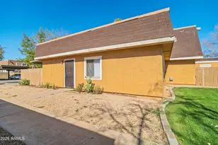 8235 N 34th Dr, Phoenix, AZ 85051 - Photo 2