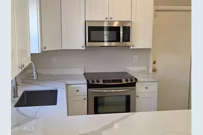 2235 E Donald Drive E, Phoenix, AZ 85024 - Photo 8