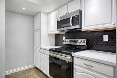 10444 N 69th Street #201, Paradise Valley, AZ 85253 - Photo 8