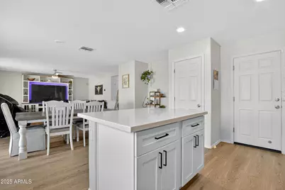 12526 W Palmaire Avenue, Glendale, AZ 85307 - Photo 10