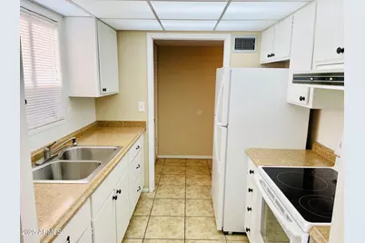 13720 N 98th Avenue #A, Sun City, AZ 85351 - Photo 4