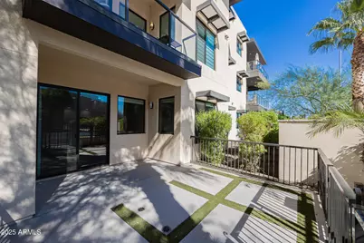 7300 E Earll Drive #1005, Scottsdale, AZ 85251 - Photo 1