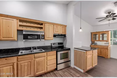 632 W Jones Avenue, Phoenix, AZ 85041 - Photo 14