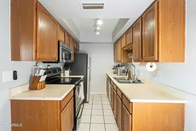 286 W Palomino Drive #99, Chandler, AZ 85225 - Photo 4