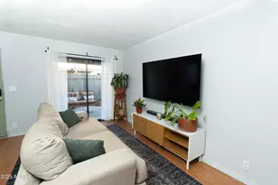 286 W Palomino Dr, Chandler, AZ 85225 - Photo 2