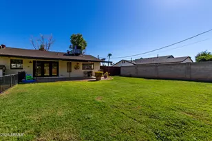 3718 N 36th St, Phoenix, AZ 85018 - Photo 20