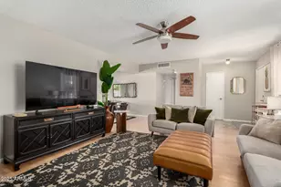 9502 W Indian Hills Dr, Sun City, AZ 85351 - Photo 8