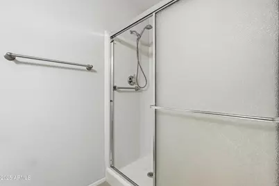 4849 E Lake Point Circle, Phoenix, AZ 85044 - Photo 30