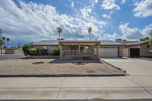 3849 E Sheena Dr, Phoenix, AZ 85032 - Photo 2