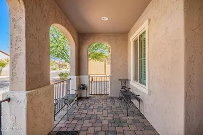 17987 W Redwood Lane, Goodyear, AZ 85338 - Photo 4