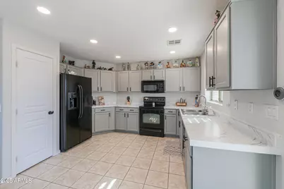45713 W Dutchman Drive, Maricopa, AZ 85139 - Photo 4