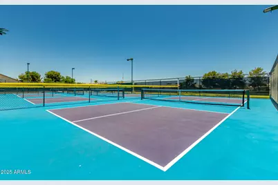 18562 N Alamo Drive, Surprise, AZ 85374 - Photo 36