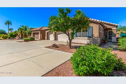18562 N Alamo Drive, Surprise, AZ 85374 - Photo 2