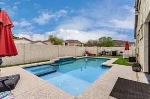 6608 W Saguaro Park Ln, Glendale, AZ 85310 - Photo 2