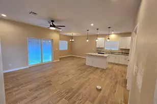 8410 W Altos Dr, Arizona City, AZ 85123 - Photo 4