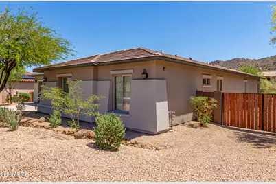 8647 W Lariat Lane, Peoria, AZ 85383 - Photo 4