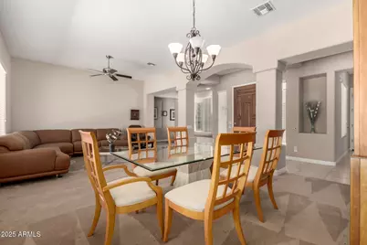 8647 W Lariat Lane, Peoria, AZ 85383 - Photo 14