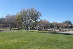 2812 E Questa Dr, Phoenix, AZ 85024 - Photo 36