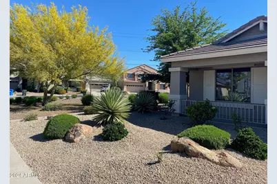 2812 E Questa Drive, Phoenix, AZ 85024 - Photo 1