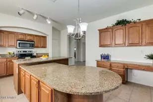 2812 E Questa Dr, Phoenix, AZ 85024 - Photo 8