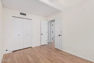 10240 N 12th Place #2, Phoenix, AZ 85020 - Photo 18
