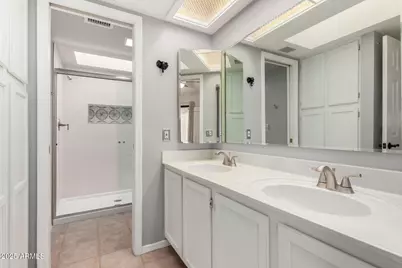 10240 N 12th Place #2, Phoenix, AZ 85020 - Photo 20