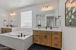 1411 E Carob Dr, Gilbert, AZ 85298 - Photo 26