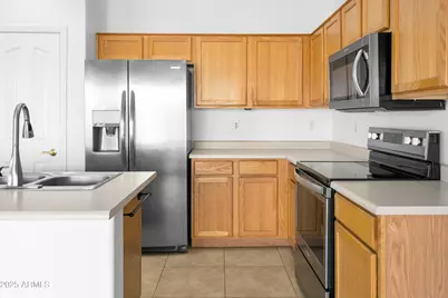 9446 W Albert Lane, Peoria, AZ 85382 - Photo 2