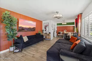 2827 N 69th Pl, Scottsdale, AZ 85257 - Photo 2