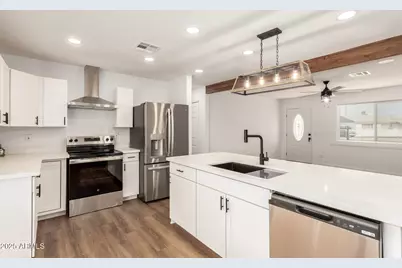 12820 N 29th Drive, Phoenix, AZ 85029 - Photo 8