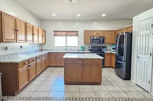 18468 N Primrose Dr, Maricopa, AZ 85138 - Photo 4