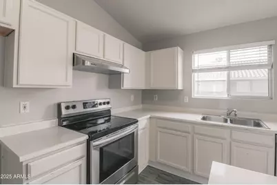 7802 W Myrtle Avenue, Glendale, AZ 85303 - Photo 10