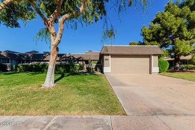 10012 W Bolivar Drive, Sun City, AZ 85351 - Photo 2