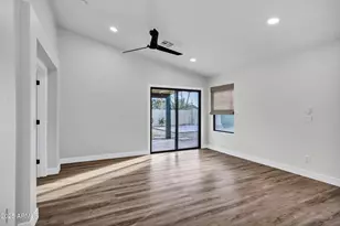 4621 E Carmen St, Phoenix, AZ 85044 - Photo 14