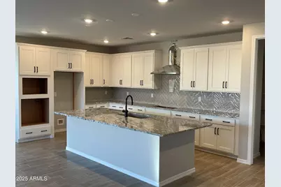 2965 S 99th Drive, Avondale, AZ 85392 - Photo 2