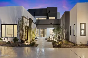 3135 E Palo Verde Dr, Phoenix, AZ 85016 - Photo 1