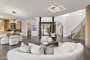 3135 E Palo Verde Dr, Phoenix, AZ 85016 - Photo 4