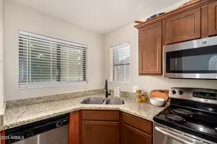 4201 N 20th St, Phoenix, AZ 85016 - Photo 16