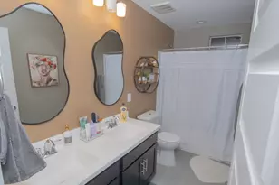 8942 W Colter St, Glendale, AZ 85305 - Photo 12