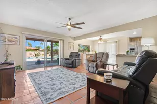 10414 E Watford Way, Sun Lakes, AZ 85248 - Photo 6