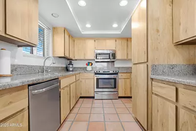 10414 E Watford Way, Sun Lakes, AZ 85248 - Photo 14