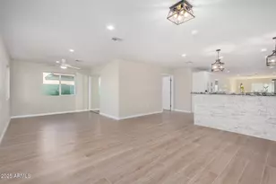 315 W Riviera Dr, Tempe, AZ 85282 - Photo 14