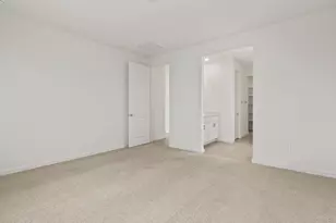 24404 W Grove St, Buckeye, AZ 85326 - Photo 16