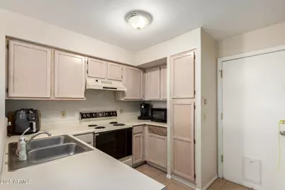 19820 N 13th Avenue #133, Phoenix, AZ 85027 - Photo 12