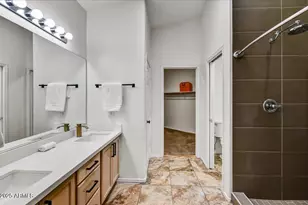 3247 E Maldonado Dr, Phoenix, AZ 85042 - Photo 12