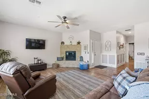 2425 W Bronco Butte Trl, Phoenix, AZ 85085 - Photo 8